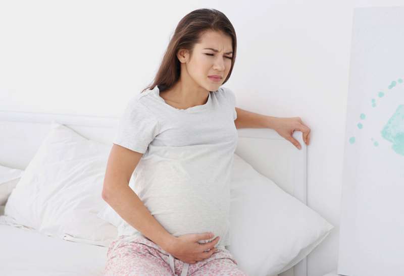 Cách chữa đầy hơi cho bà bầu nhanh nhất
